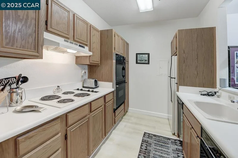 1860 Tice Creek Dr 1118, Walnut Creek, CA 94595