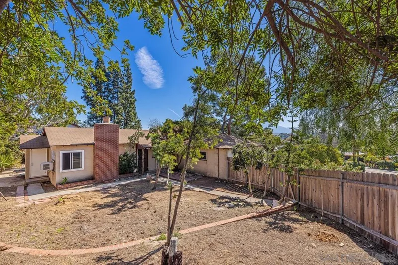 4187 Nabal Dr, La Mesa, CA 91941