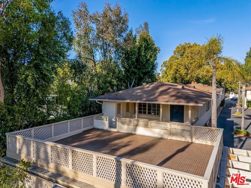 11901 W Sunset Boulevard 216, Los Angeles, CA 90049