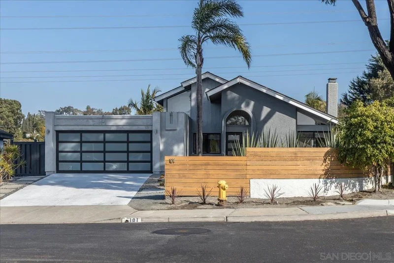 101 Rodney Ave, Encinitas, CA 92024