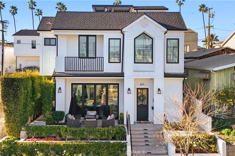 411 Heliotrope Avenue, Corona Del Mar, CA 92625