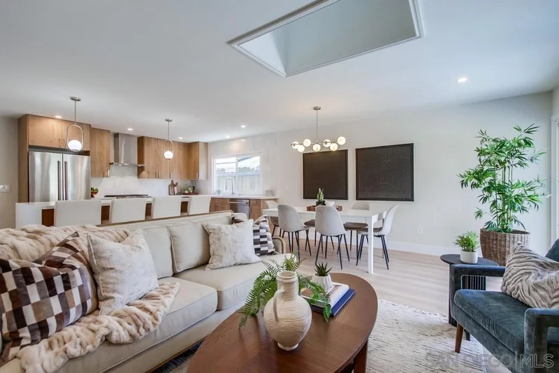 9020 Haveteur Way, San Diego, CA 92123