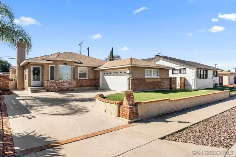 5459 Forbes Ave., San Diego, CA 92120