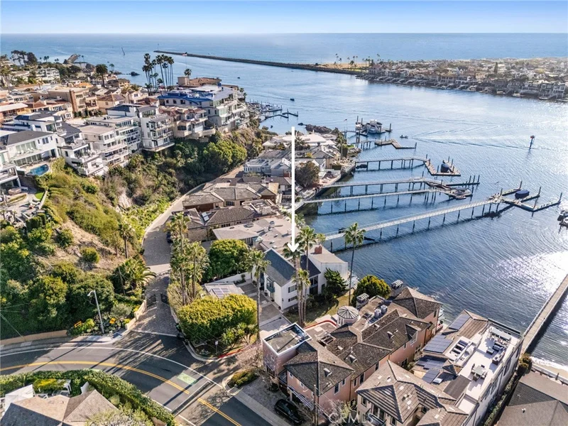 115 Bayside Place 115, Corona Del Mar, CA 92625