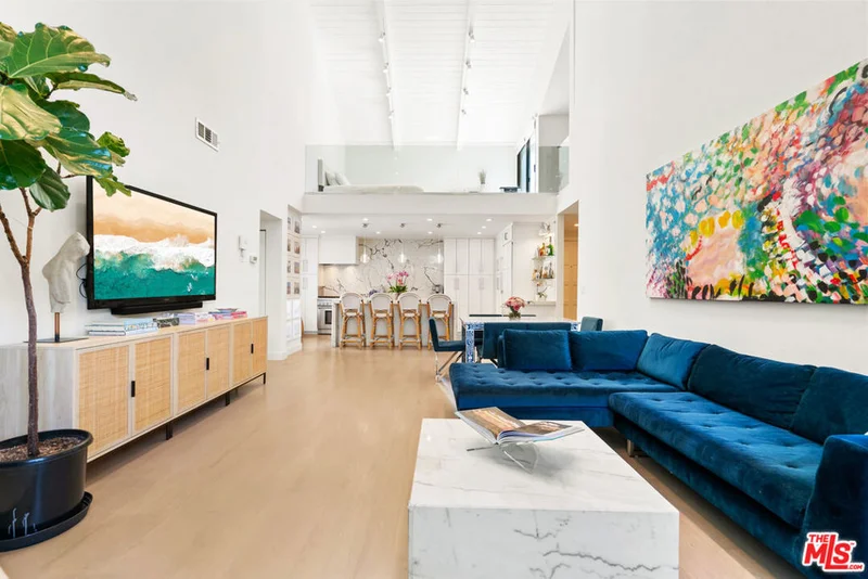 11706 Montana Avenue 307, Los Angeles, CA 90049