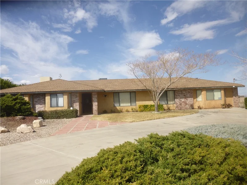 18530 Plumas Street, Hesperia, CA 92345