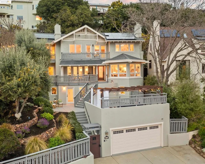 6160 Buena Vista Ave, Oakland, CA 94618