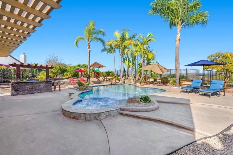 1247 Firecrest Way, Fallbrook, CA 92028