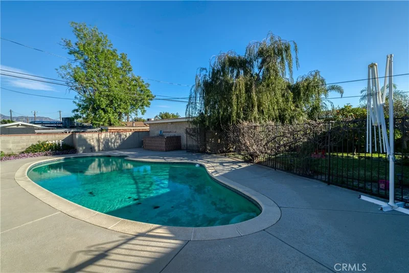 7924 Tujunga Avenue, North Hollywood, CA 91605