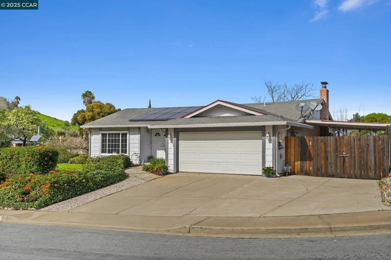 1 Kingston Pl, Pittsburg, CA 94565