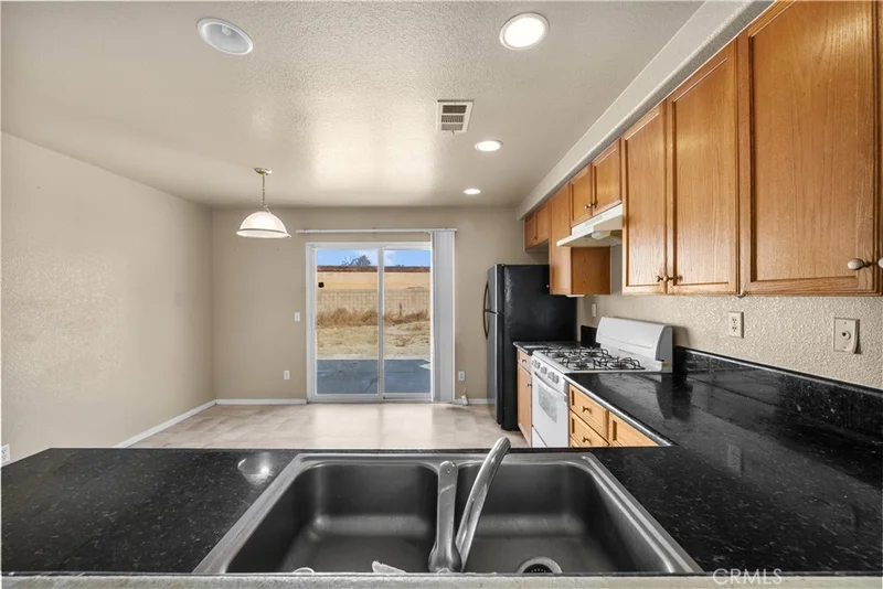 555 Koufax Drive, Lancaster, CA 93535