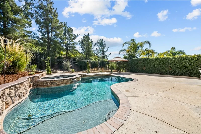 29872 Cambridge Avenue, Castaic, CA 91384