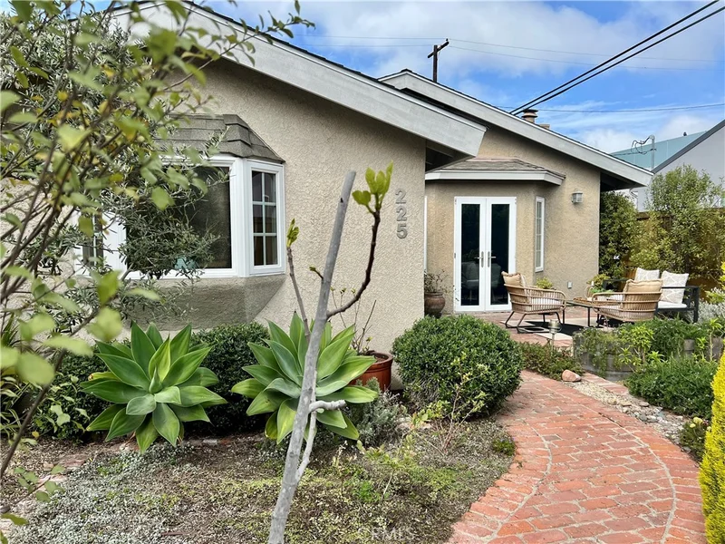 225 Covina Avenue, Long Beach, CA 90803