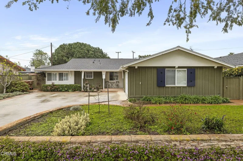 867 Montgomery Avenue, Ventura, CA 93004