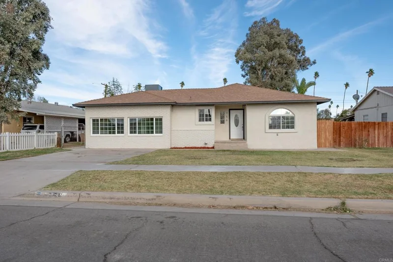 756 Palm Avenue, Holtville, CA 92250