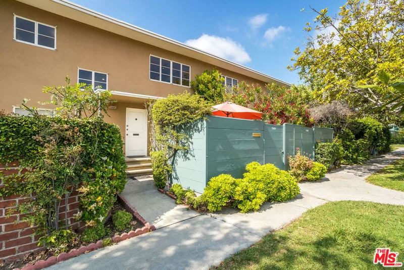 5464 1/2 Village, Los Angeles, CA 90016