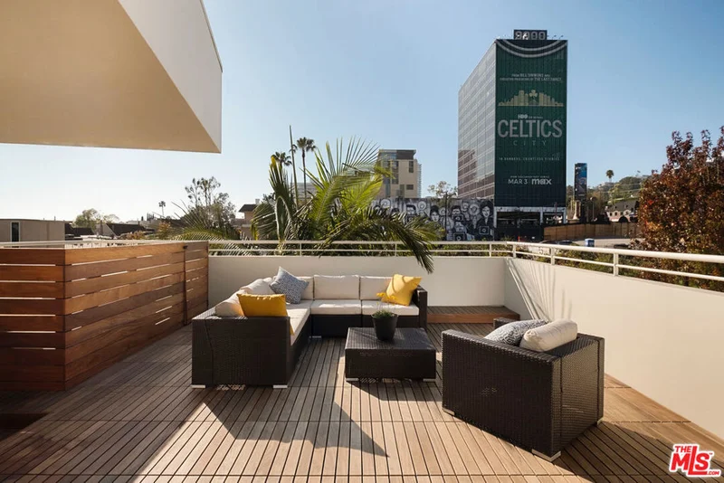1014 Hilldale Avenue, West Hollywood, CA 90069