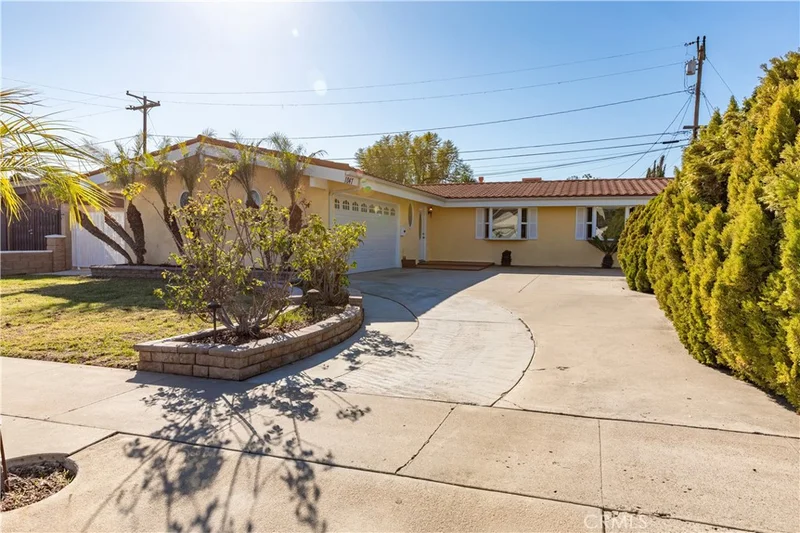 1047 N Lido St, Anaheim, CA 92801