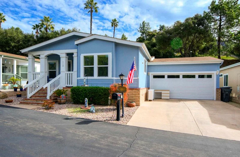 8975 Lawrence Welk Dr 112, Escondido, CA 92026