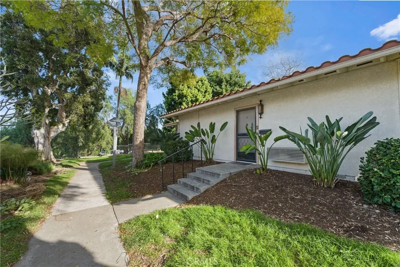 3023 Calle Sonora A, Laguna Woods, CA 92637