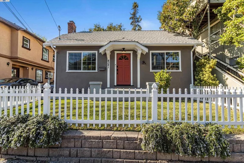 4341 Leach Ave, Oakland, CA 94602