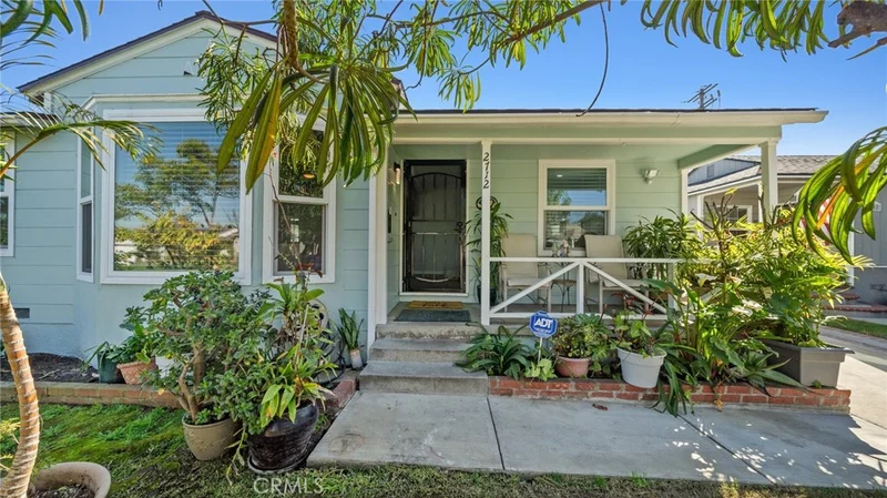 2712 Denmead Street, Lakewood, CA 90712