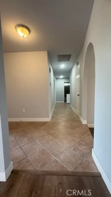 716 N Brampton Avenue photo 2