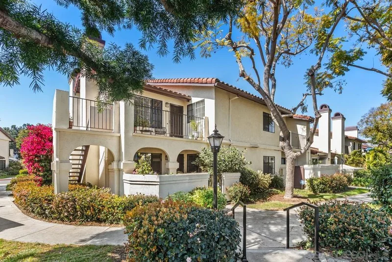 4235 Porte De Palmas 179, San Diego, CA 92122