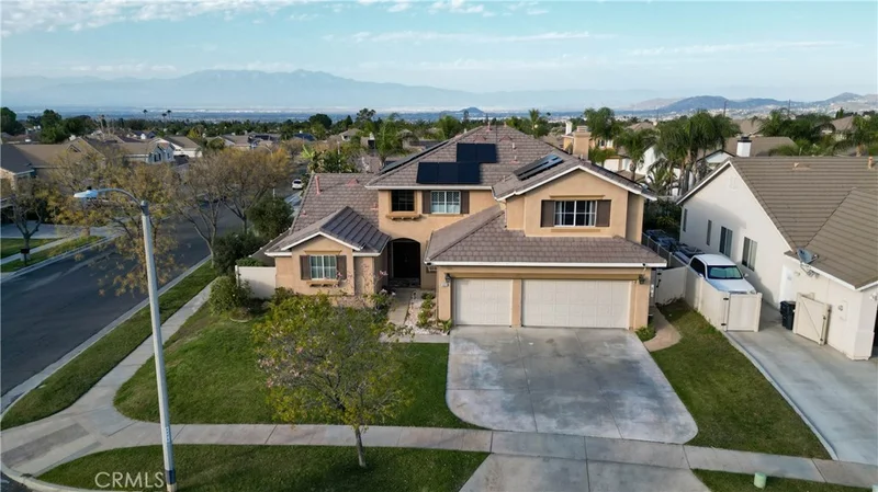 1177 Acapulco Circle, Corona, CA 92882