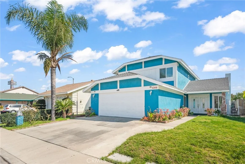 2260 Fairgrounds Street, Commerce, CA 90040