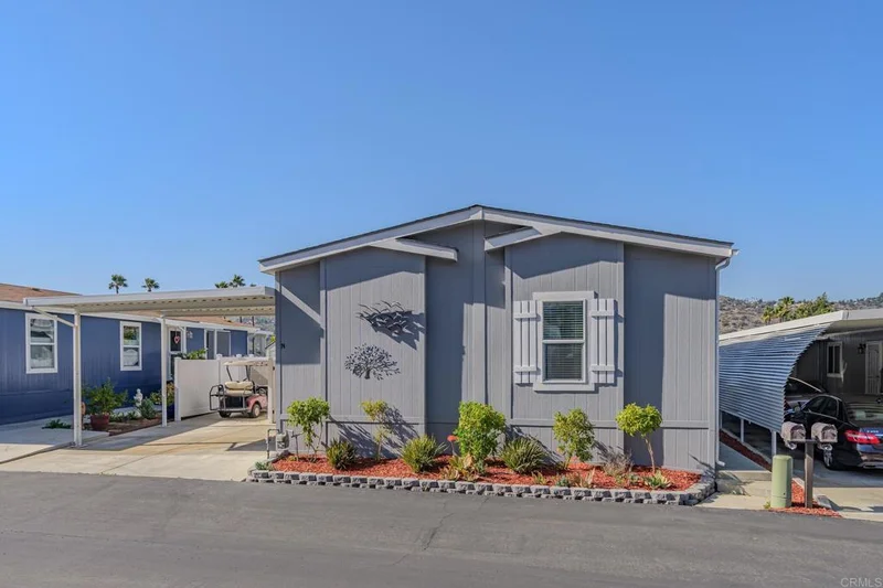 4650 Dulin Road 74, Fallbrook, CA 92028