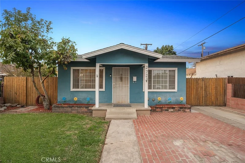 2723 W Olive Avenue, Fullerton, CA 92833