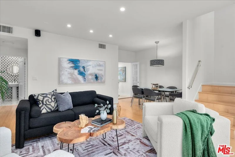 4225 Tujunga Avenue C, Studio City, CA 91604
