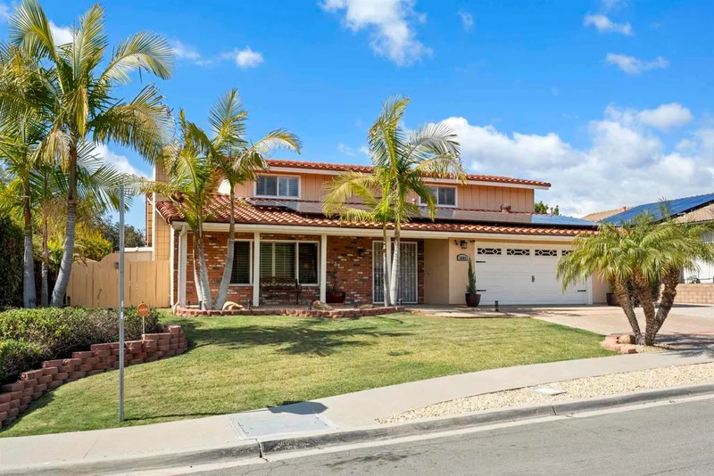 5604 Sprinter Ln, Bonita, CA 91902