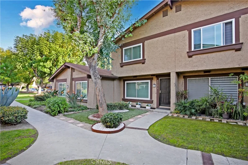 8515 Elburg Street B, Paramount, CA 90723
