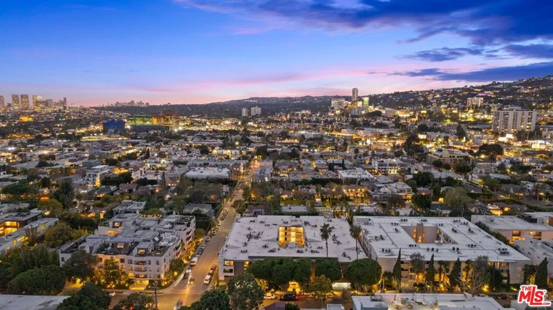 911 N Kings Road 118, West Hollywood, CA 90069
