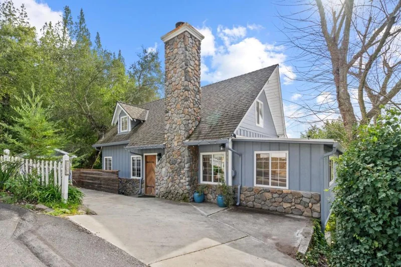18510 Main Boulevard, Los Gatos, CA 95033