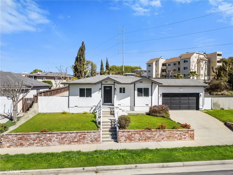 5201 Thornburn Street, Los Angeles, CA 90045