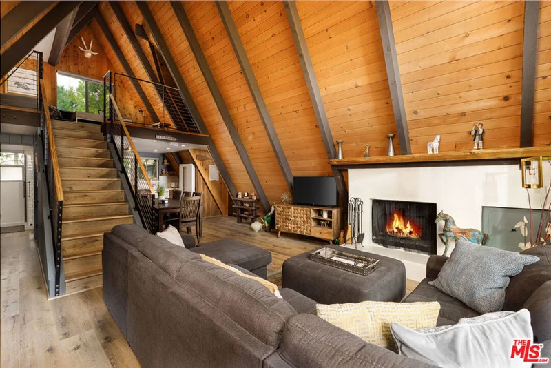 27197 Bernina Drive, Lake Arrowhead, CA 92352