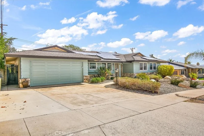 5455 N Alto Drive, San Bernardino, CA 92404