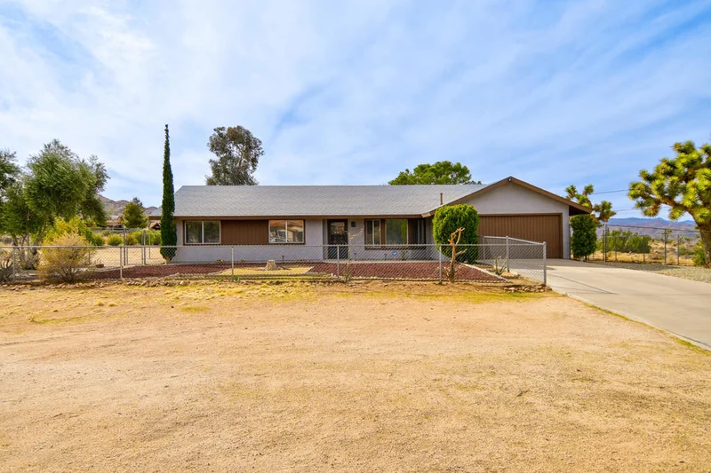 8754 Warren Vista Avenue, Yucca Valley, CA 92284