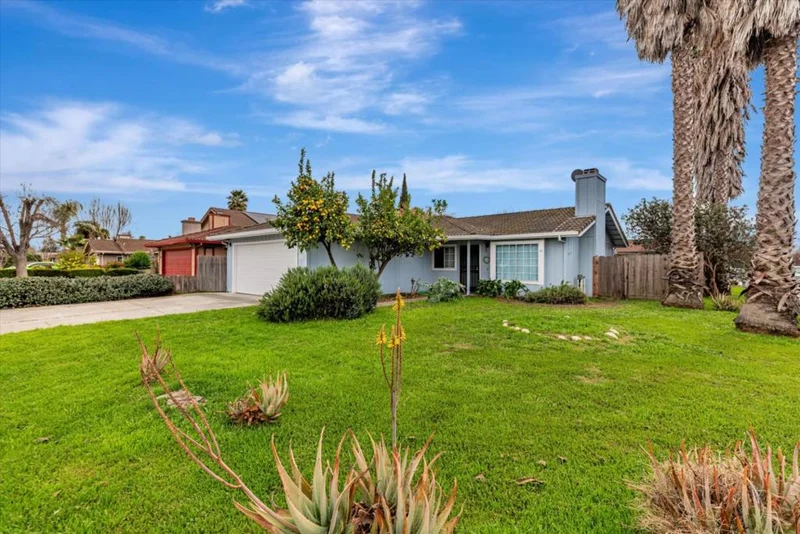 1251 Wilma Drive, Hollister, CA 95023