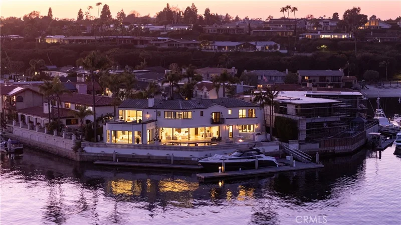 301 Morning Star Lane, Newport Beach, CA 92660