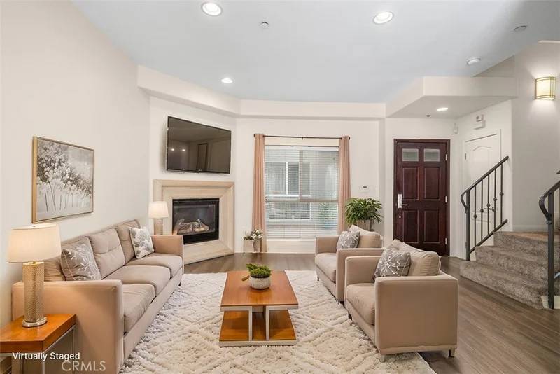 5625 Farmdale Avenue 10, North Hollywood, CA 91601