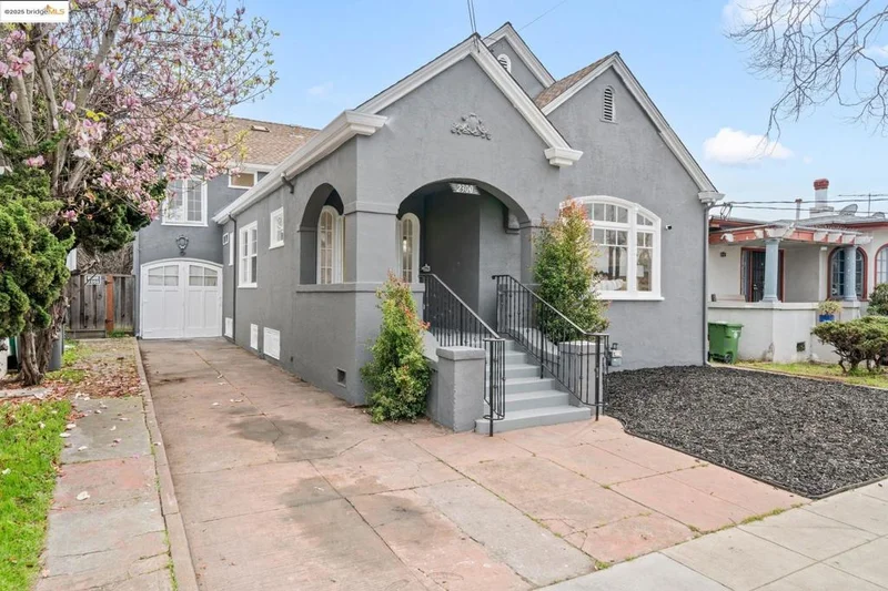 2300 Havenscourt Blvd, Oakland, CA 94621