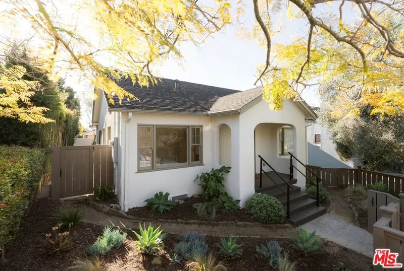 1124 E Cota Street, Santa Barbara, CA 93103