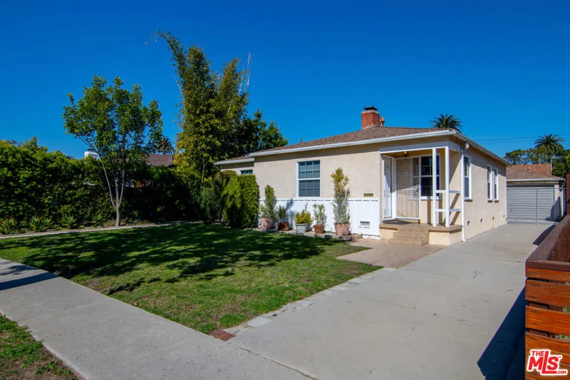 11821 Atlantic Avenue, Los Angeles, CA 90066