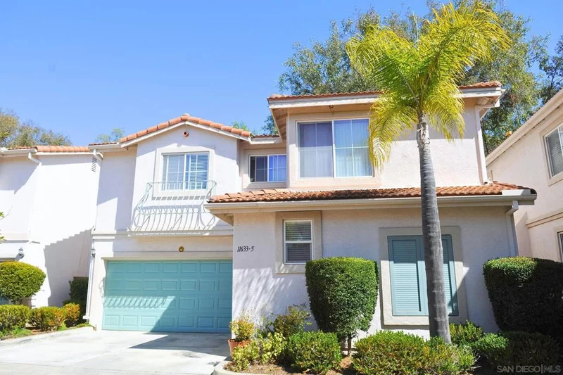11633 N Compass Point Dr 5, San Diego, CA 92126