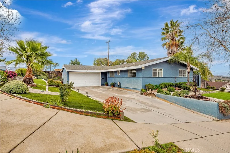 18710 Oakmoor Street, Canyon Country, CA 91351
