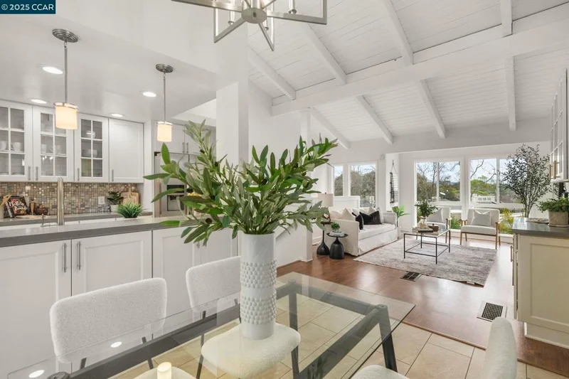 430 Ridgeview Dr, Pleasant Hill, CA 94523